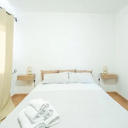 Niki's House Garden 게스트하우스 올비아